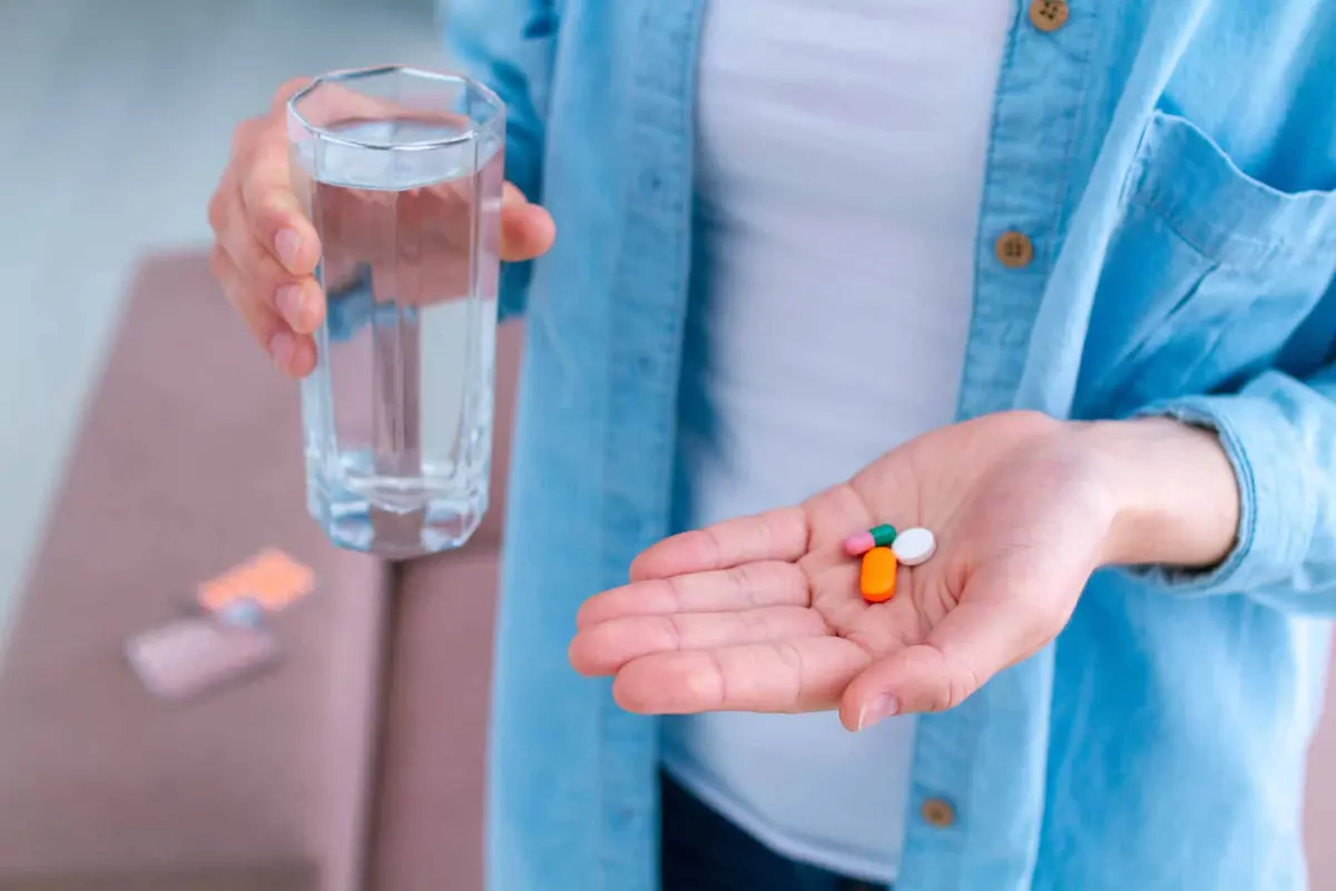 cápsulas de vitaminas e minerais