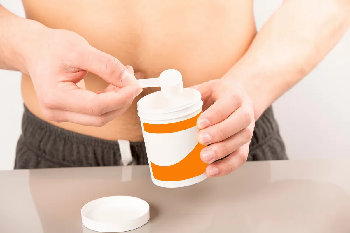 suplementos alimentares em pote