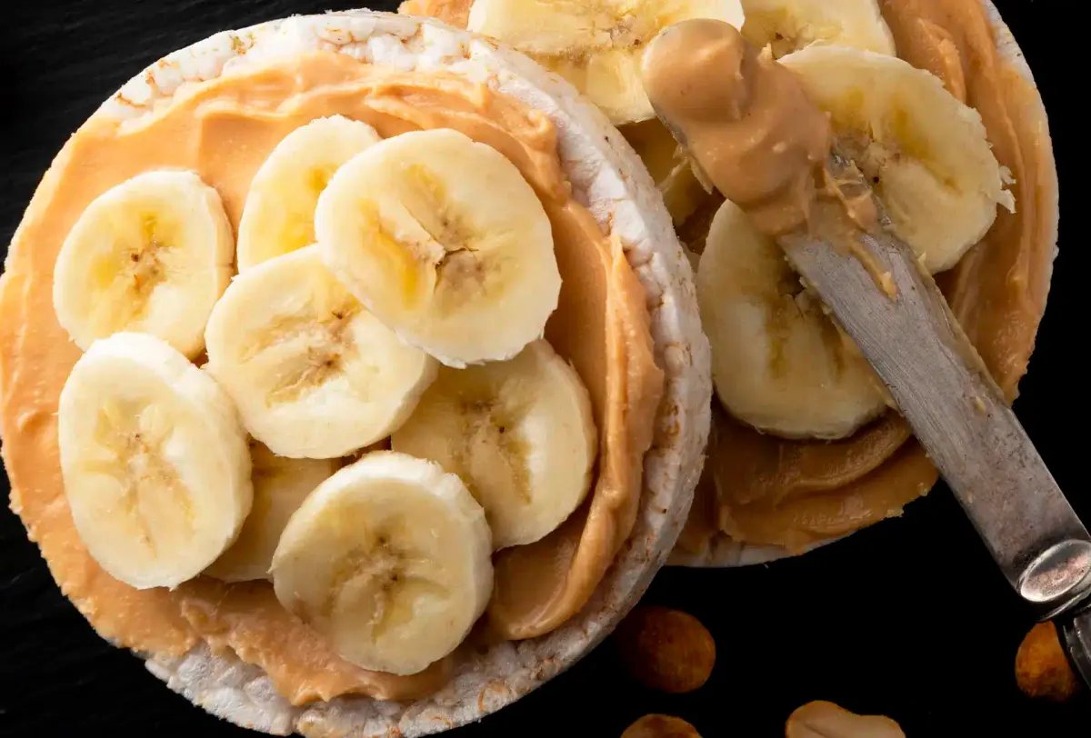 banana com pasta de amendoim