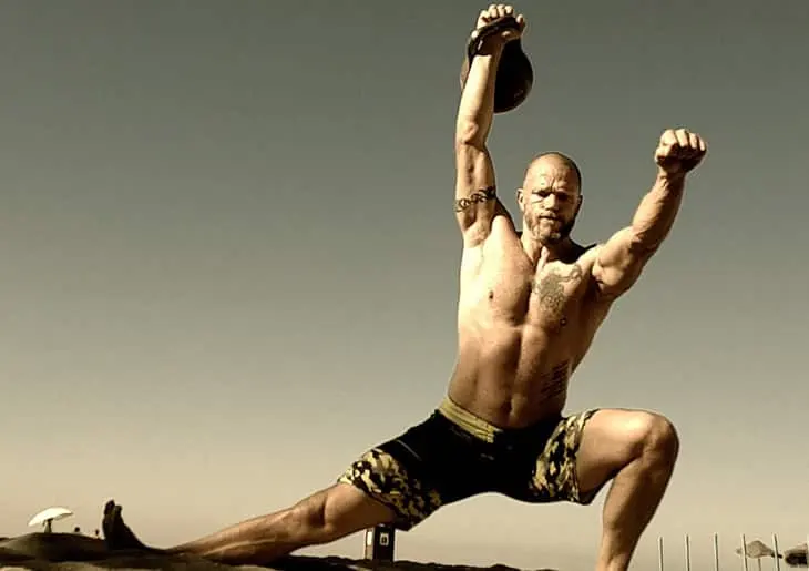 homem kettlebell