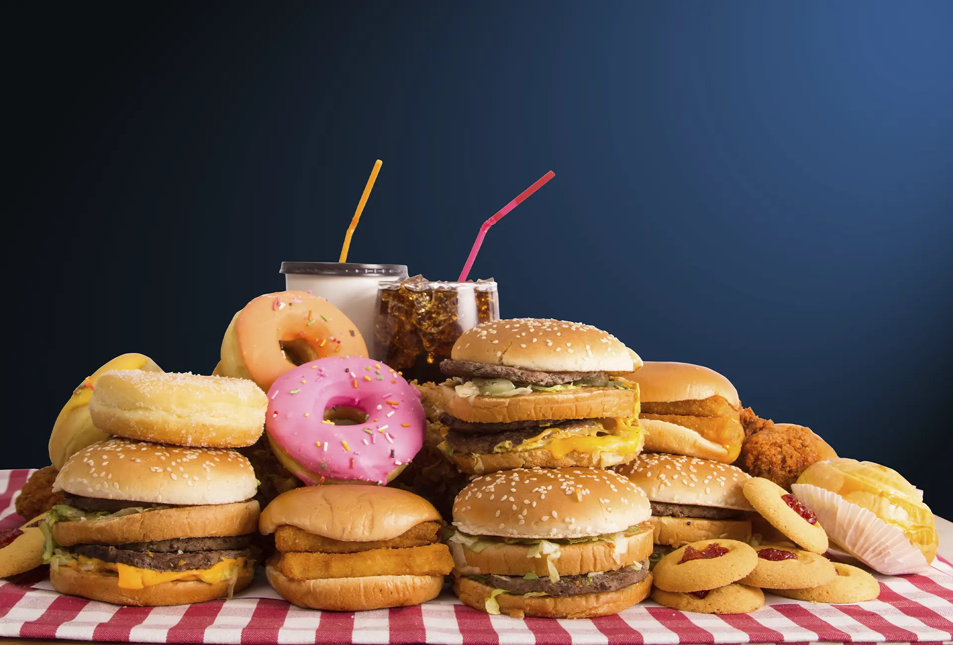 alimentos a evitar salsicha doces fast food